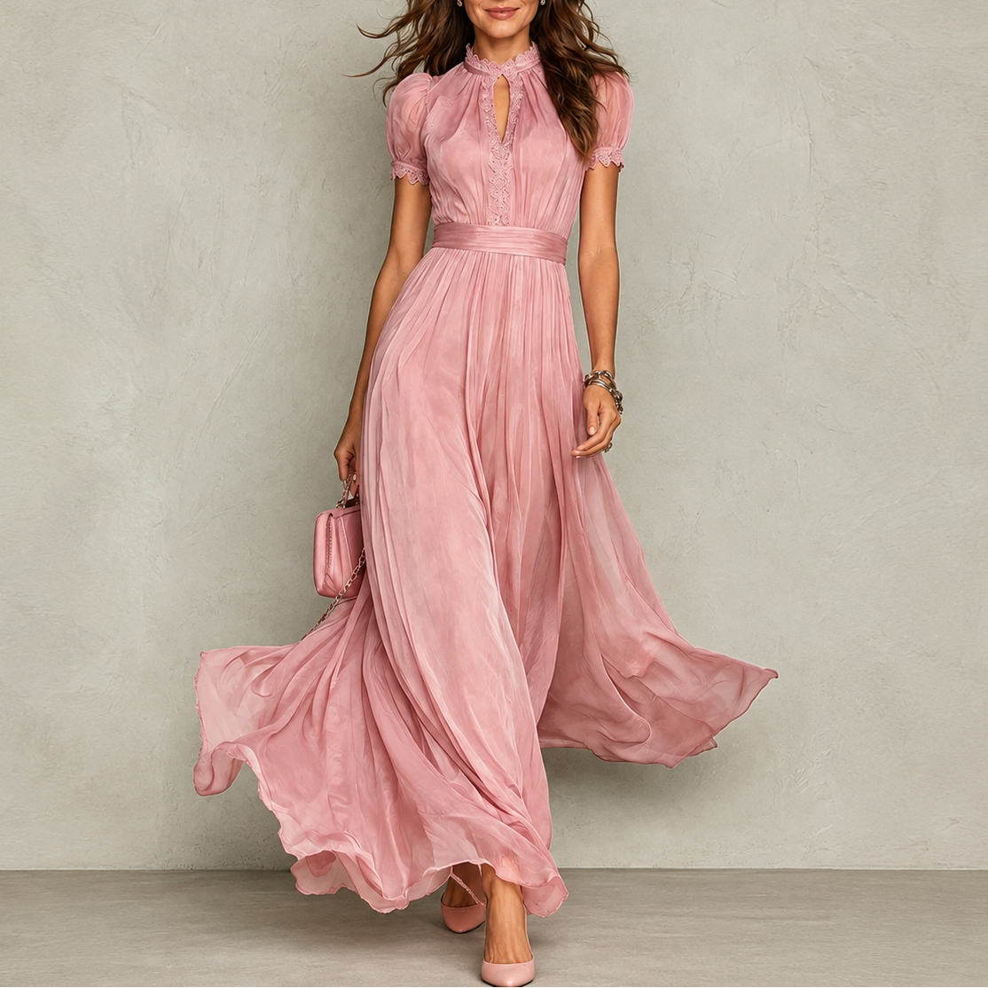 Zoey | Vestido plisado con cuello de volantes
