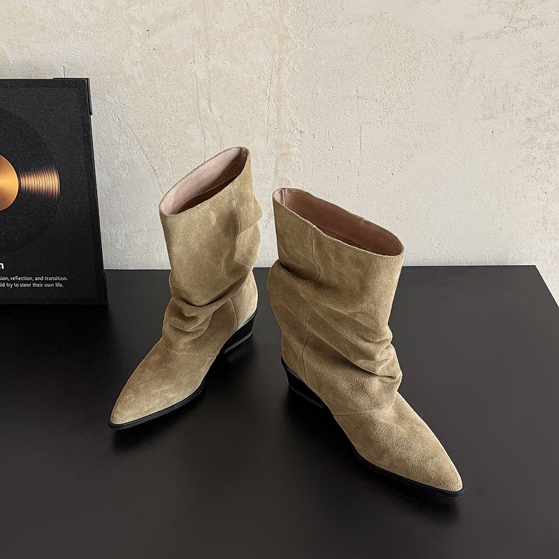 Delia | Botines de Piel de Media Caña