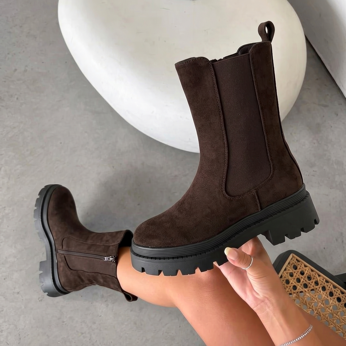 Botas Chelsea de Media Caña con Suela Gruesa