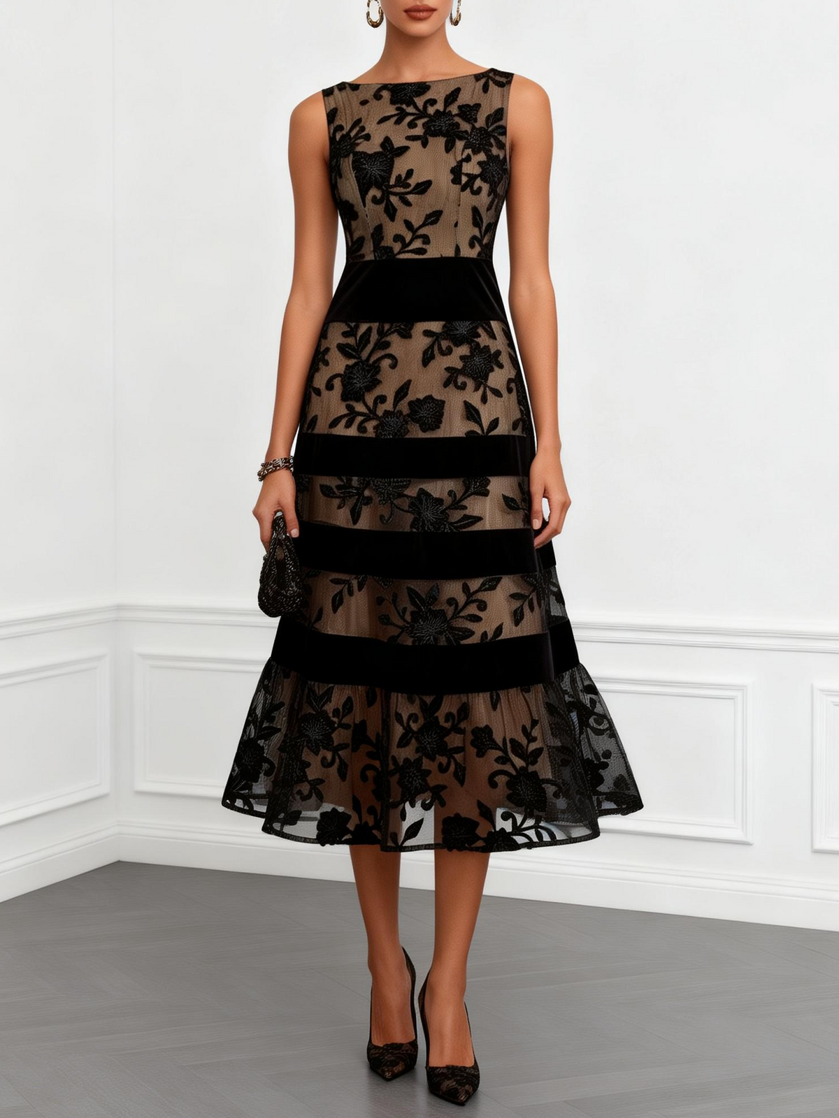 Cordelia | Vestido midi evasé con estampado floral negro