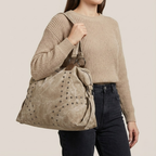 Bolso tote con tachuelas Annetta