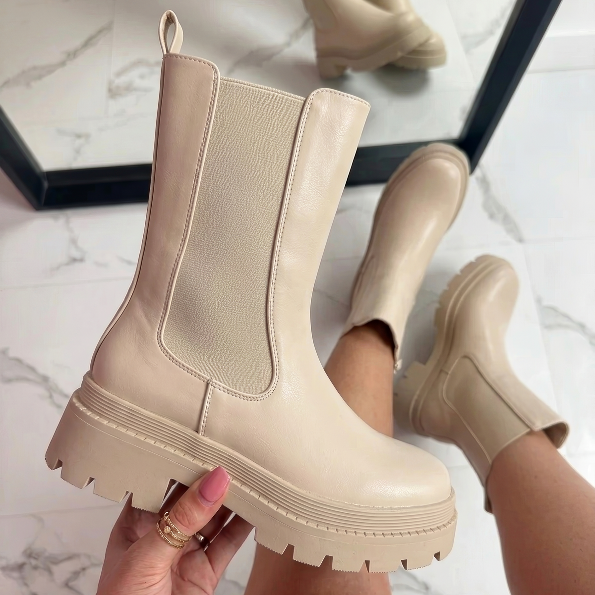 Botas Chelsea de Media Caña con Suela Gruesa