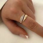 Anillo elegante con piedras preciosas Lucrecia