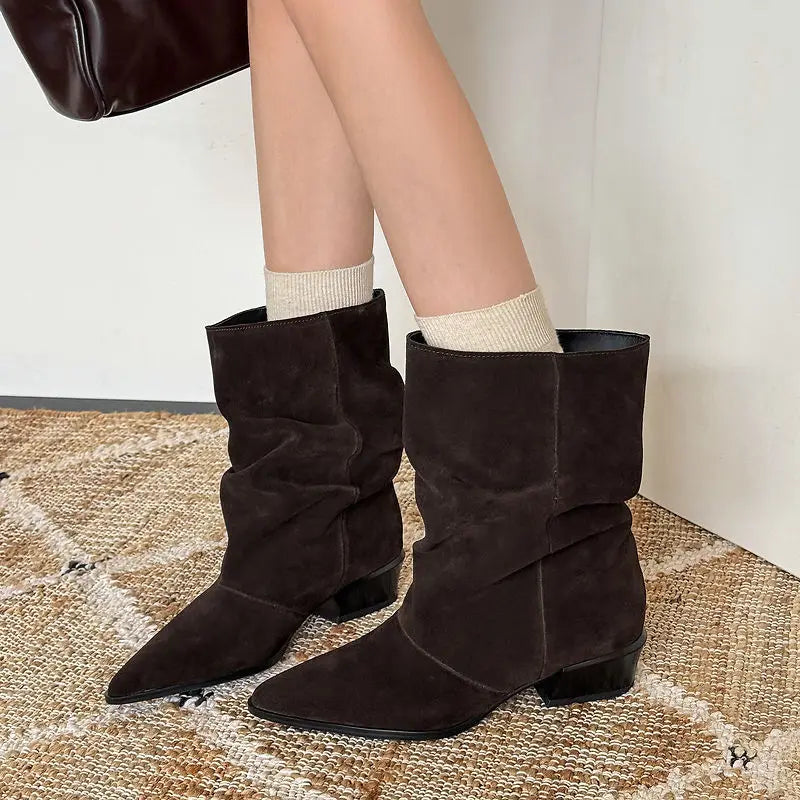 Delia | Botines de Piel de Media Caña
