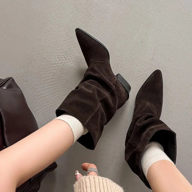 Delia | Botines de Piel de Media Caña