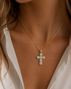 Collar Elara