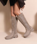 Botas Ivi de ante color topo