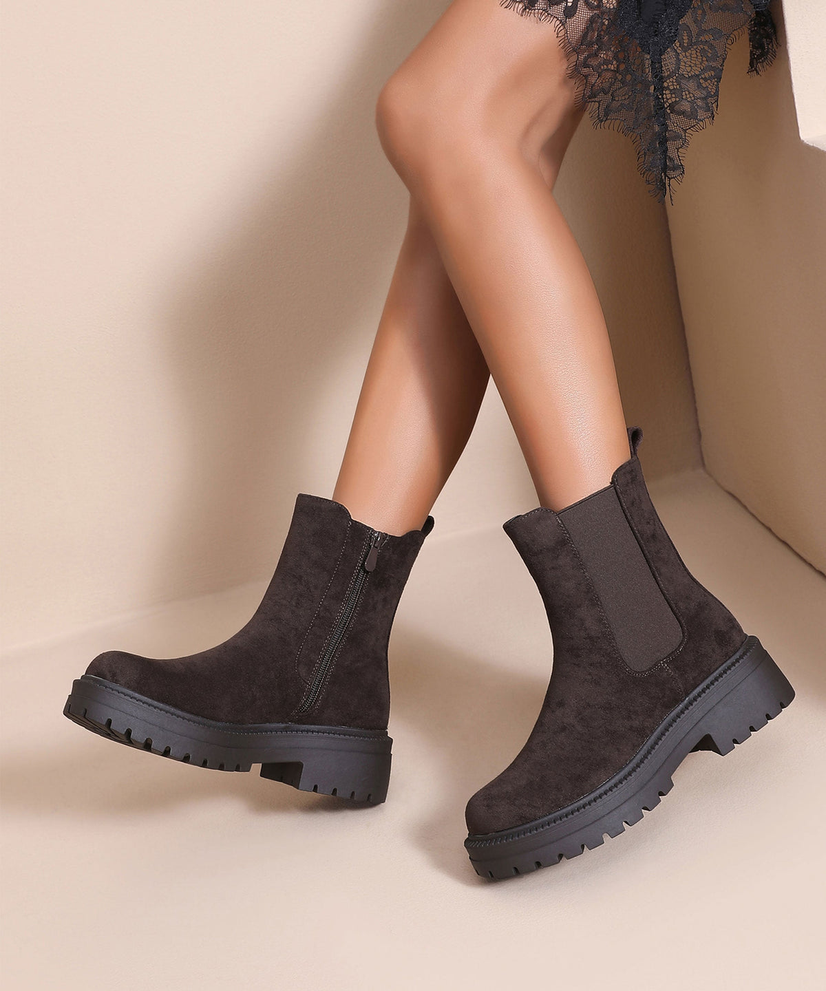 Botines Chelsea de ante Lania marrón oscuro